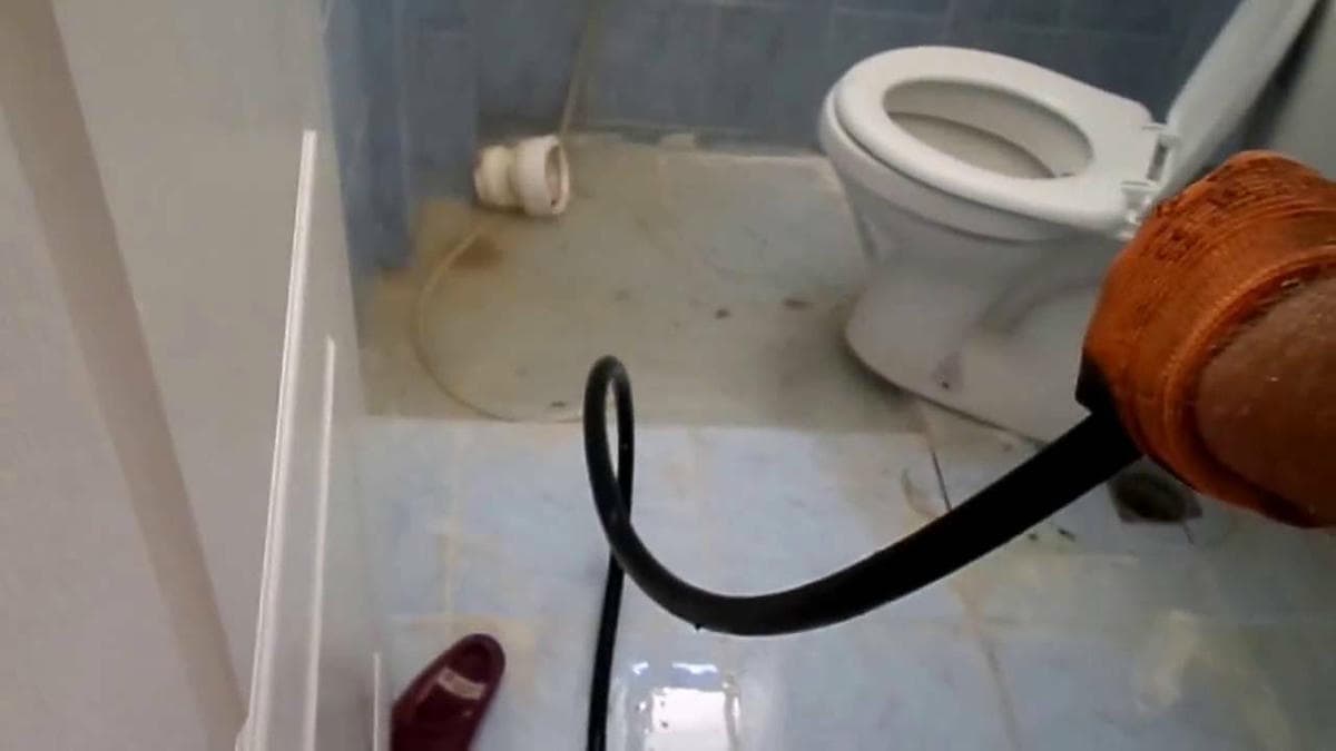 Rezervuar su kaçırma tamiri